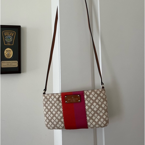 Kate Spade NY Crossbody - Picture 2 of 5